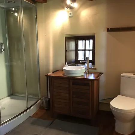 嘉塞里·勒埃雷勒酒店 3*